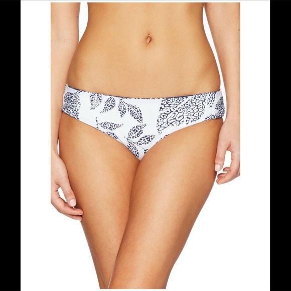 NEW $75 Red Carter Amazon Jungle Reversible Hipster Bottom [SZ XS - 4‎ US] - Picture 3 of 12